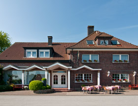 Haus Schult - OFS Club-Gaststätte